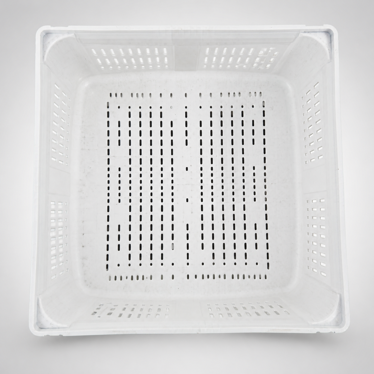 Nally 580 MegaBin Vented